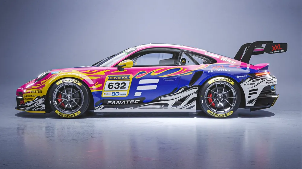 Porsche de Team Black Falcon con la librea de cm.industry para la NLS 2026