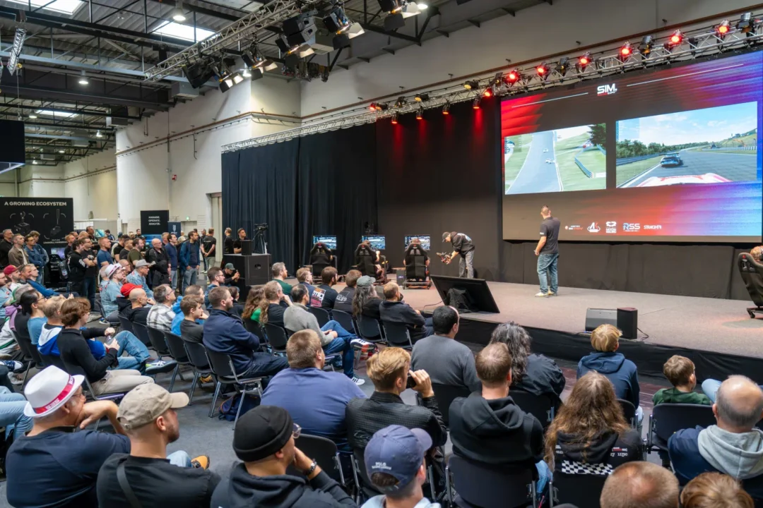 Escenario principal de la SimRacing Expo